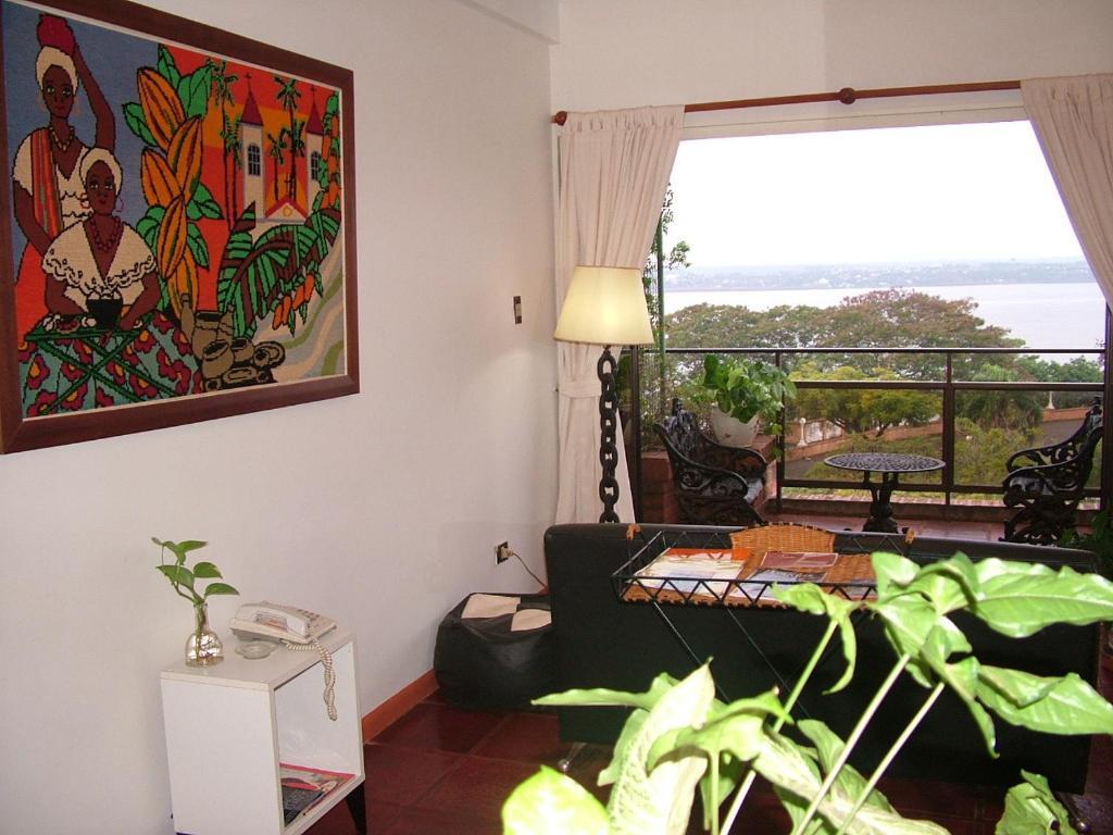 Edificio Nicolas Y Marcelo Siry Posadas Esterno foto