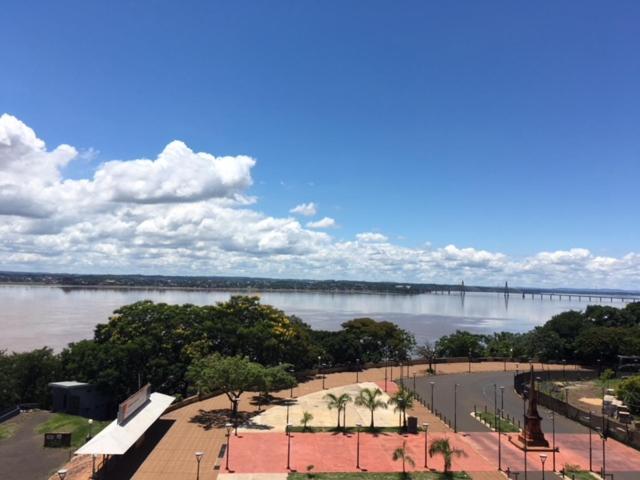 Edificio Nicolas Y Marcelo Siry Posadas Esterno foto